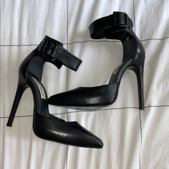 steve madden black heels with ankle strap